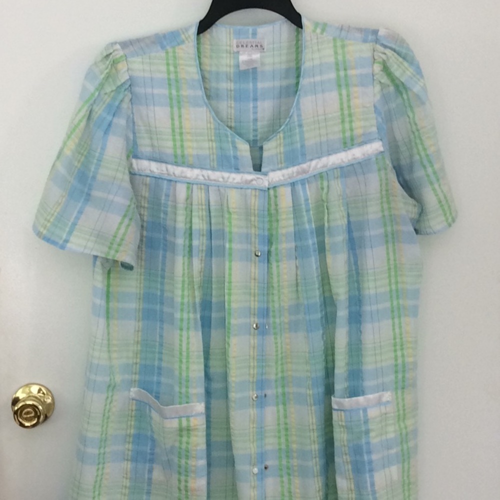 Gently used housecoat